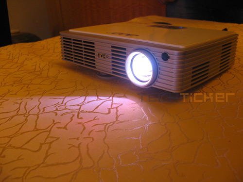 Acer K330 Projector