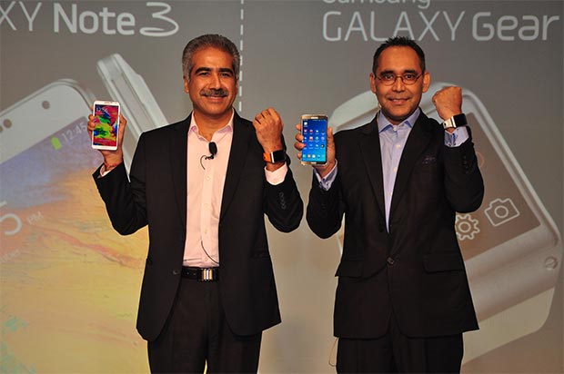Samsung Galaxy Note 3 and Galaxy Gear